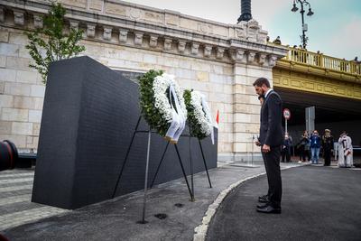 Danube shipwreck - The monument to the victims of the Mermaid was inaugurated-stock-photo