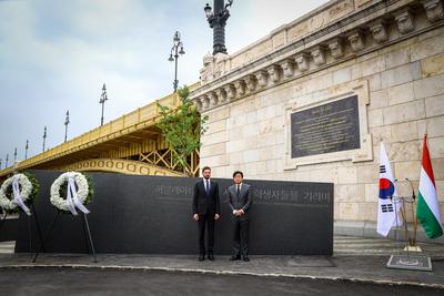 Danube shipwreck - The monument to the victims of the Mermaid was inaugurated-stock-photo