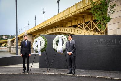 Danube shipwreck - The monument to the victims of the Mermaid was inaugurated-stock-photo