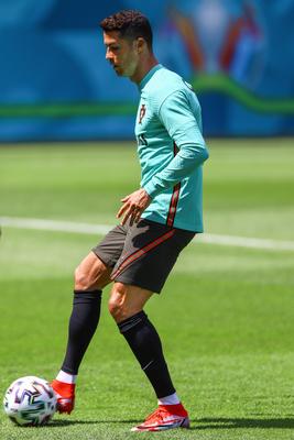 FBL-EURO-2020-2021-POR-TRAINING-stock-foto