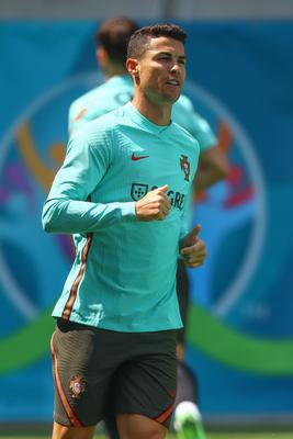 FBL-EURO-2020-2021-POR-TRAINING-stock-foto