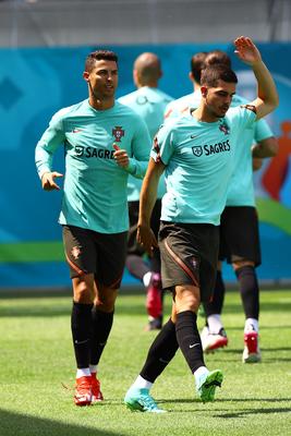 FBL-EURO-2020-2021-POR-TRAINING-stock-foto