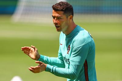 FBL-EURO-2020-2021-POR-TRAINING-stock-foto