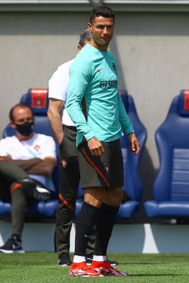 FBL-EURO-2020-2021-POR-TRAINING-stock-foto