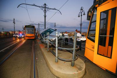 Baleset a Margit hídon-stock-foto