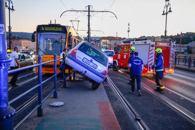 Baleset a Margit hídon-stock-foto