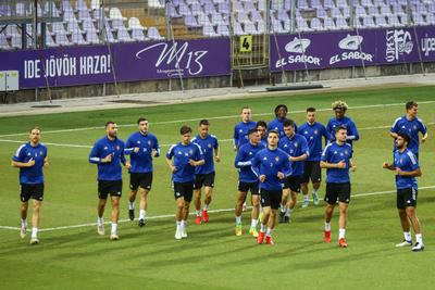 Football Conference League - FC Basel training before the match against Újpest FC-stock-foto