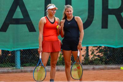 Naturtex Adult Hungarian National Championship Women 's Doubles Final 2021.-stock-foto
