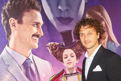 ,,El a kezekkel a papámtól!" díszpremierje.-stock-foto