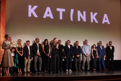 Katinka díszbemutató-stock-foto