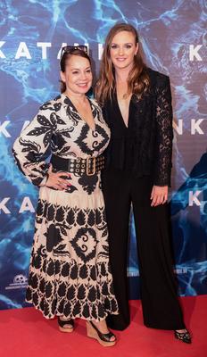 Katinka díszbemutató-stock-foto