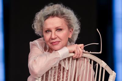 CSODÁLATOS VAGY, JÚLIA!-stock-foto