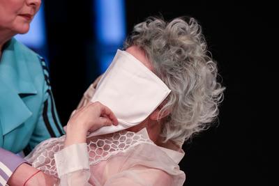 CSODÁLATOS VAGY, JÚLIA!-stock-foto