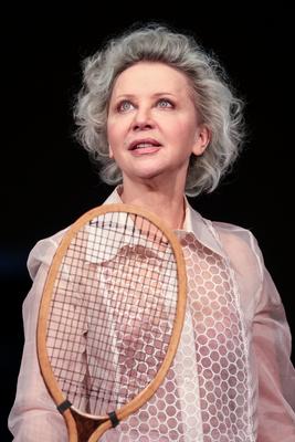 CSODÁLATOS VAGY, JÚLIA!-stock-foto