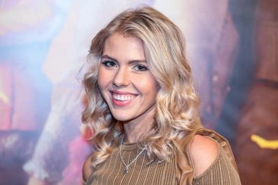 Az éhezők viadala: Énekesmadarak és kígyók balladája premier-stock-foto