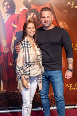 Az éhezők viadala: Énekesmadarak és kígyók balladája premier-stock-foto