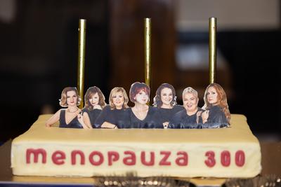 Menopauza 300 torta-stock-photo