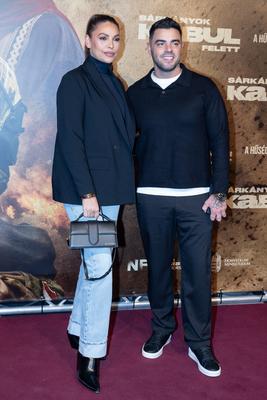 A Sárkányok Kabul felett - Díszpremier-stock-foto