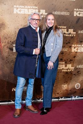 A Sárkányok Kabul felett - Díszpremier-stock-foto