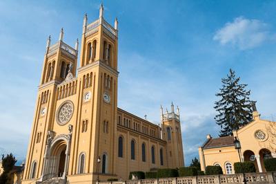 Fót, Szeplőtelen fogantatás templom-stock-foto