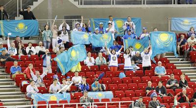 2018 IIHF Ice Hockey World Championship Division I Group A - Day Three-stock-foto