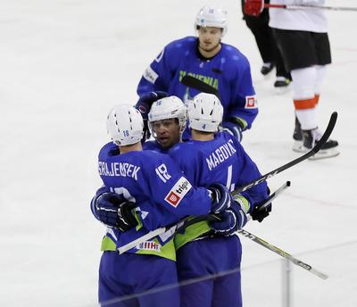 2018 IIHF Ice Hockey World Championship Division I Group A - Day Four-stock-foto
