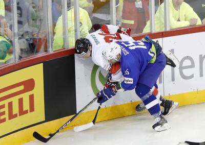 2018 IIHF Ice Hockey World Championship Division I Group A - Day Four-stock-foto