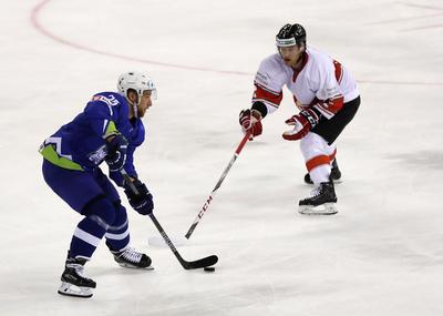 2018 IIHF Ice Hockey World Championship Division I Group A - Day Four-stock-foto