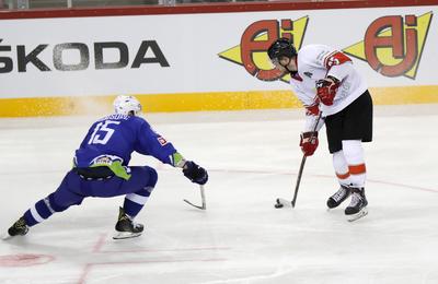 2018 IIHF Ice Hockey World Championship Division I Group A - Day Four-stock-foto