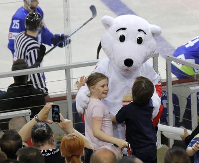 2018 IIHF Ice Hockey World Championship Division I Group A - Day Four-stock-foto