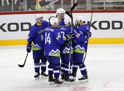 2018 IIHF Ice Hockey World Championship Division I Group A - Day Four-stock-foto