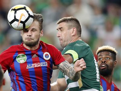 Ferencvarosi TC v Vasas FC - Hungarian OTP Bank Liga-stock-foto