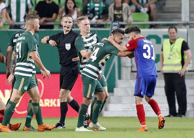 Ferencvarosi TC v Vasas FC - Hungarian OTP Bank Liga-stock-foto