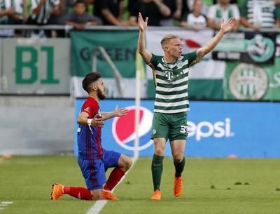 Ferencvarosi TC v Vasas FC - Hungarian OTP Bank Liga-stock-foto