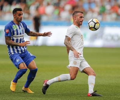 MTK Budapest v Ferencvarosi TC - Hungarian OTP Bank Liga-stock-photo