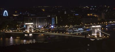 Széchenyi Lánchíd éjszakai felvétel-stock-foto