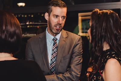 Könnyid László, a hévízi Hotel Europa Fit igazgatója és a Magyar Szállodák és Éttermek Szövetségének elnöke, félalak, a hévízi Brix Bisztró megnyitóján-stock-foto