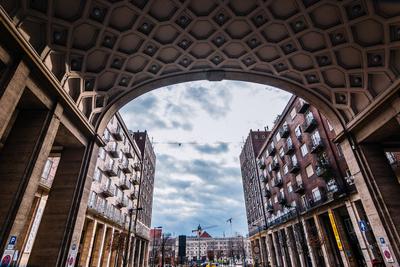 Utcakép a Madách tér épületeiről, a Múzeum krt felé fotózva-stock-foto