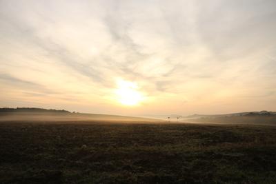 Napfelkelte egy őszi reggel-stock-foto