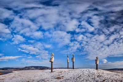 Szoborcsoport a Káli-medence közepén.-stock-foto