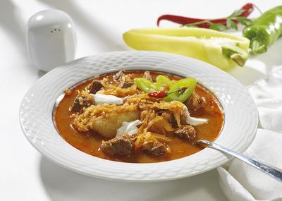 Csángó gulyás-stock-foto