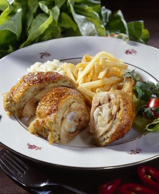 Gödöllői töltött csirke1-stock-foto