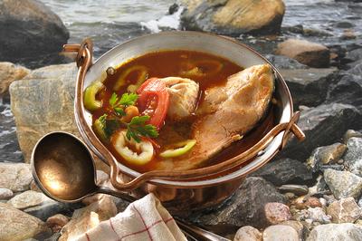 Halászlé alaplével-stock-foto