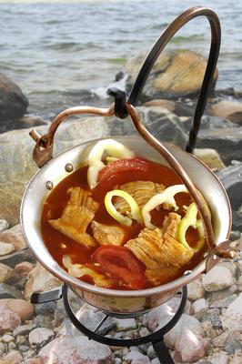 Szegedi vegyes halászlé-stock-foto