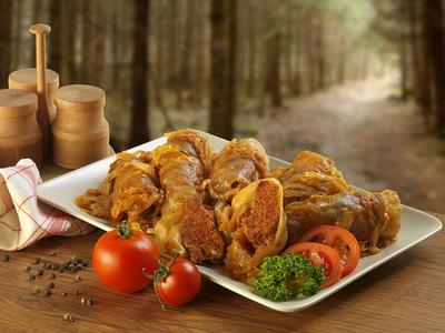 Tirpák töltött káposzta 2-stock-foto