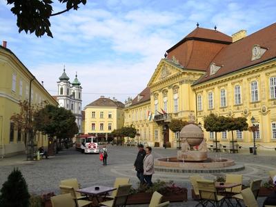 Székesfehérvár - belvárosi látkép-stock-foto