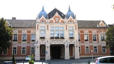 Szekszárd - Városháza-stock-foto