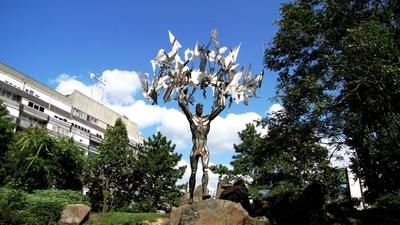 Szekszárd, 2010. szeptember 7.A Prometheusz szoborcsoport. Varga Imre alkotása 1965-ben készült, de csak 1978-ban került Szekszárdra.-stock-foto