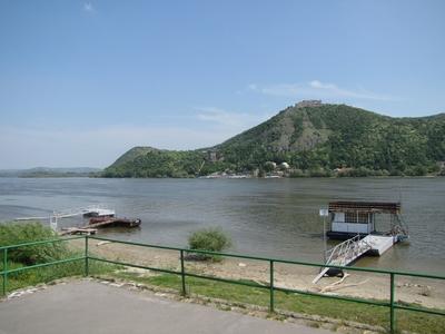 A visegrádi vár Nagymaros felõl-stock-foto