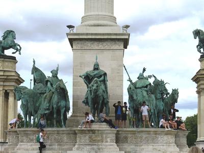 Hét vezér szoborcsoport - Hõsök tere-stock-foto